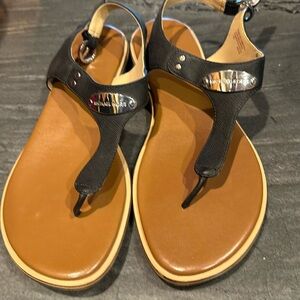NWOT Micheal Kors sandals sz 10